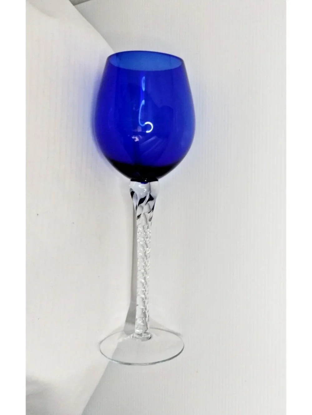 Bombay Cobalt Blue Ballon Wine Glass Twist Stem Goblet Art Glass 11